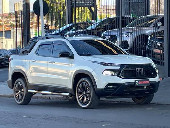 FIAT TORO 1.3 TURBO 270 FLEX VOLCANO AT6 FIAT TORO 1.3 TURBO 270 FLEX VOLCANO AT6